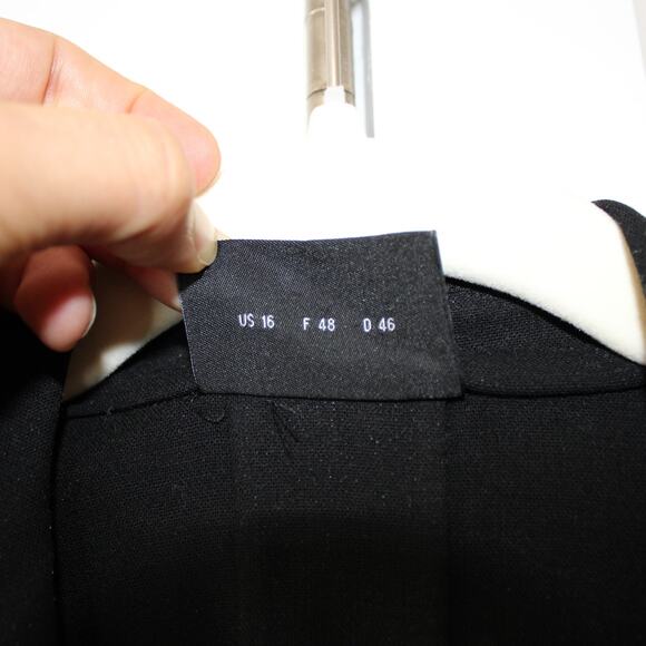 AKRIS Black Wool Sleeveless Gilet Blazer Vest Essential | 16 - Picture 6 of 9